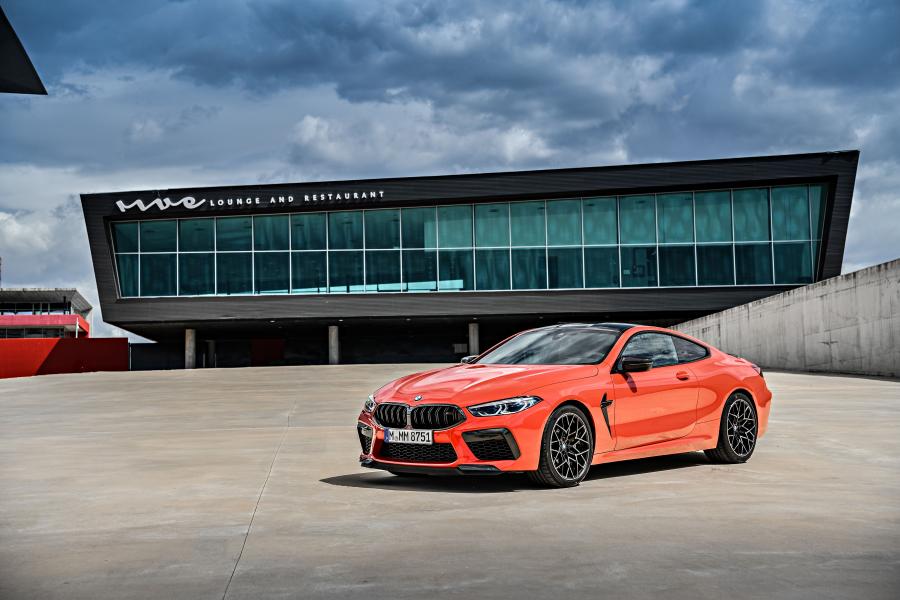  BMW M8 Competition Coupe (F92) 2019 года  (UK) (фото 35 из 157)